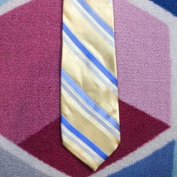 Michael‎ Kors Men's Tie 100% Silk yellow blue stripes - Picture 2 of 3